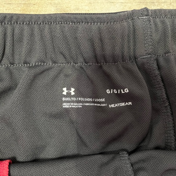 Under Armour shorts - Picture 2 of 3